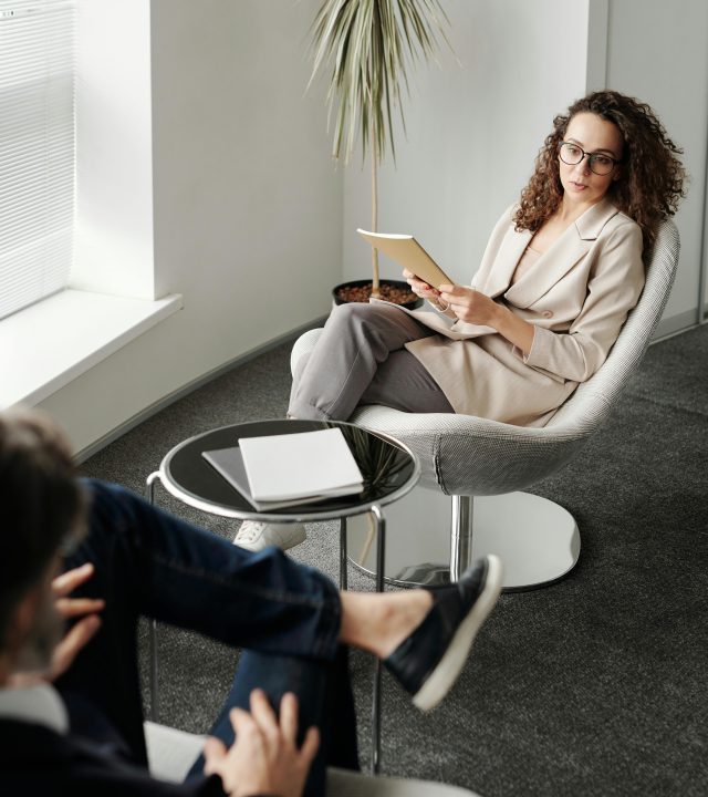 pexels-edmond-dantes-4343451